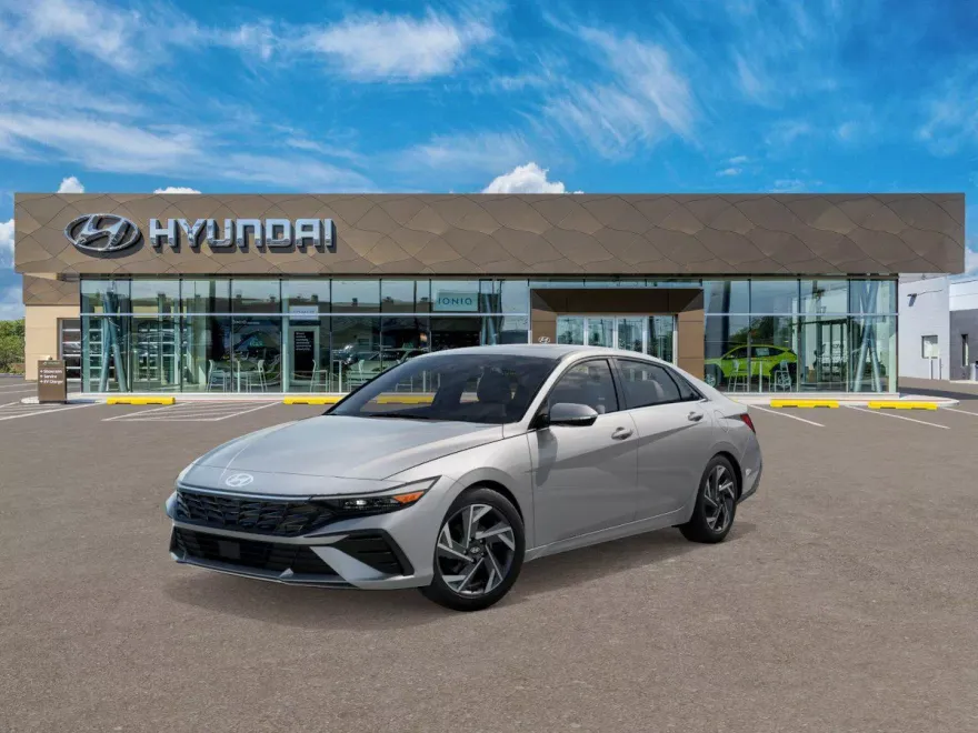 2025 Hyundai Elantra Limited photo 1