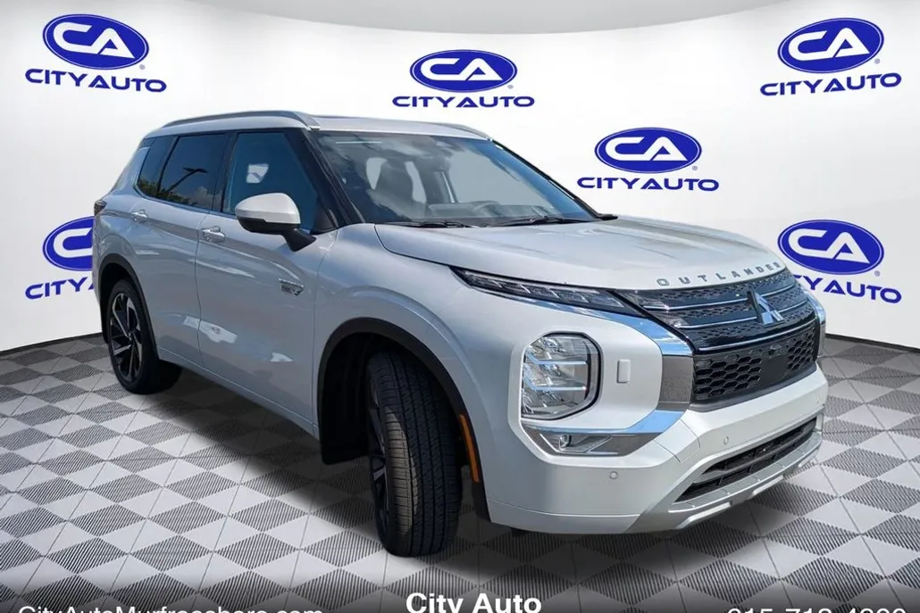 2025 Mitsubishi Outlander PHEV SEL photo 1