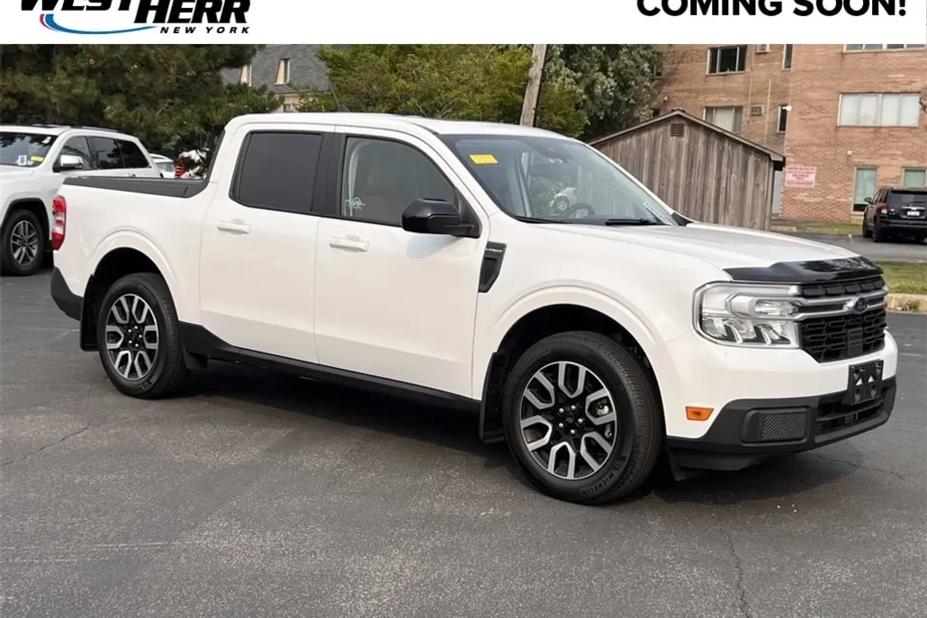 2024 Ford Maverick Lariat photo 1