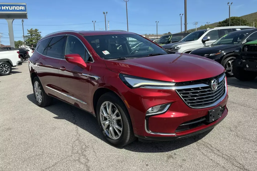 2023 Buick Enclave Premium photo 1