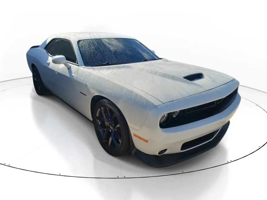 2021 Dodge Challenger R/T photo 1