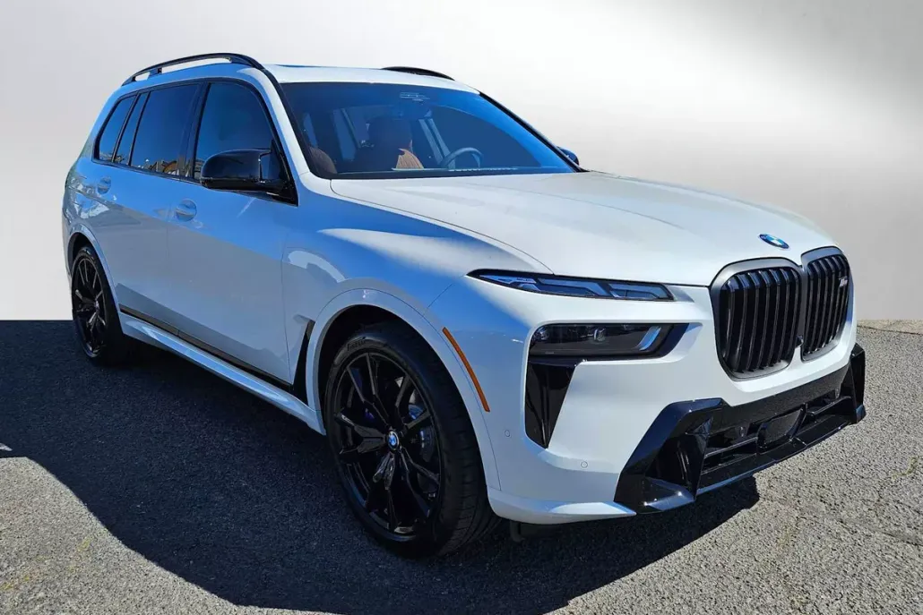 2025 Bmw X7 M60i photo 1
