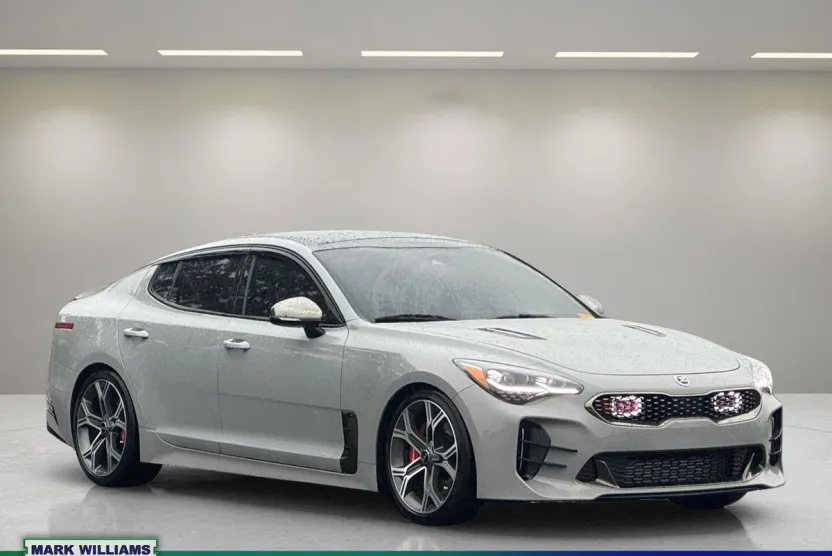 2021 Kia Stinger GT1 photo 1