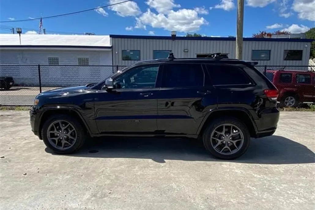 2021 Jeep Grand Cherokee Limited Anniversary Edition photo 1