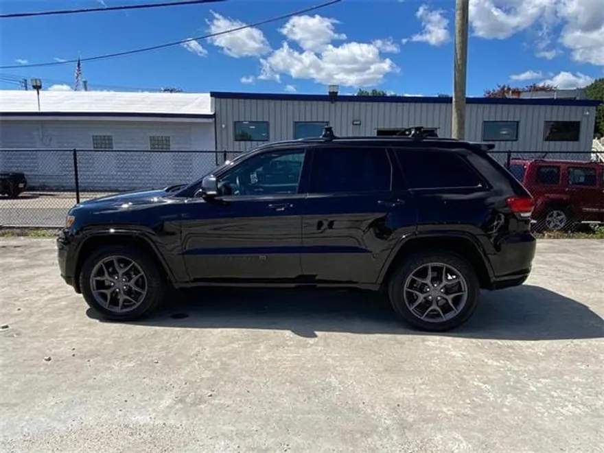 2021 Jeep Grand Cherokee Limited Anniversary Edition photo 1