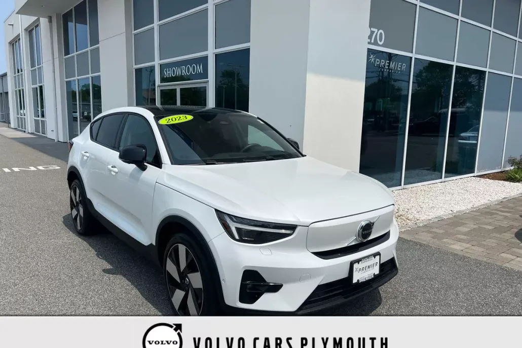 2023 Volvo C40 Recharge Ultimate photo 1