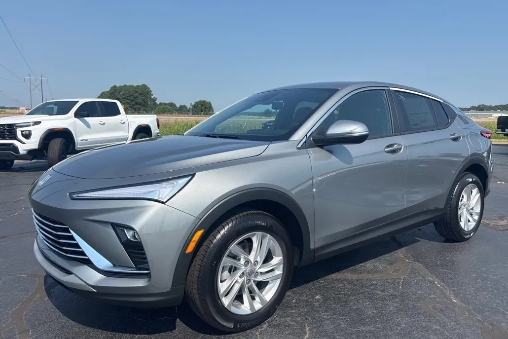 2025 Buick Envista Preferred photo 1