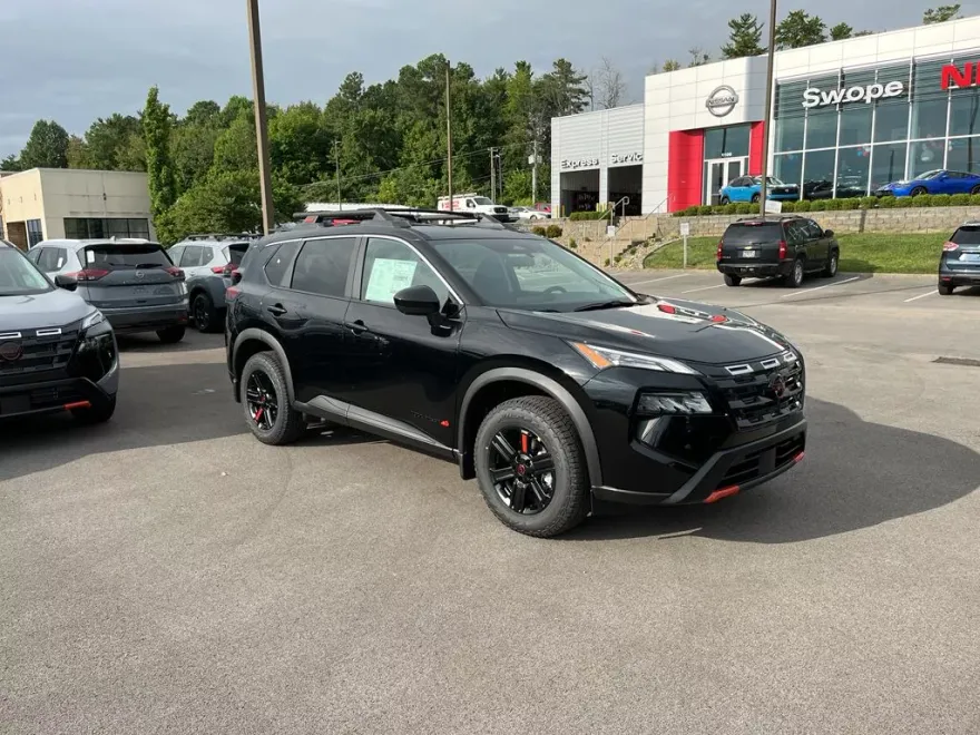 2026 Nissan Rogue SV photo 1