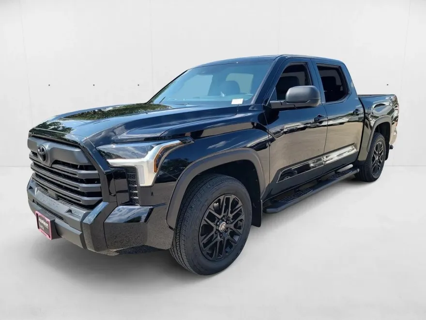 2026 Toyota Tundra SR5 CrewMax photo 1