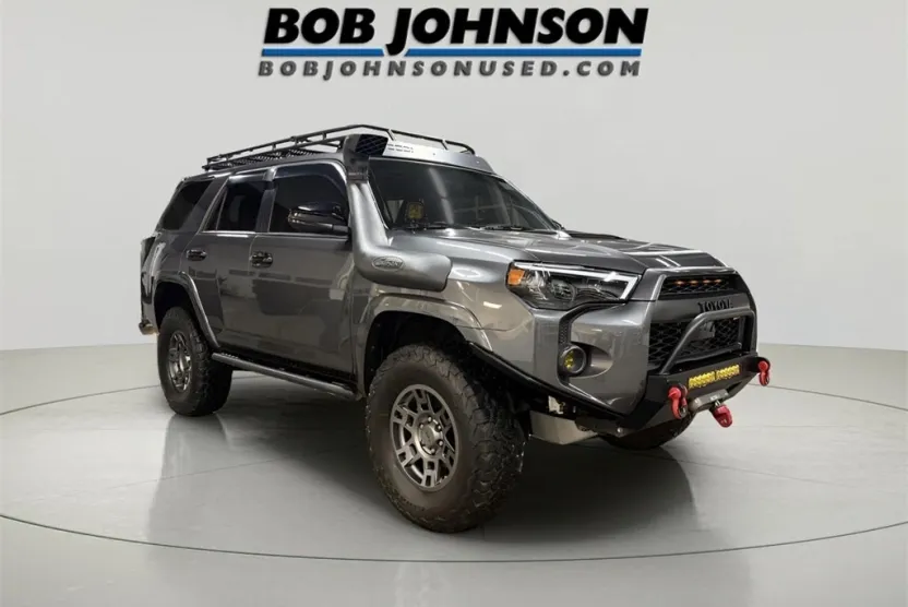 2020 Toyota 4Runner Venture Special Edition Off-Road photo 1