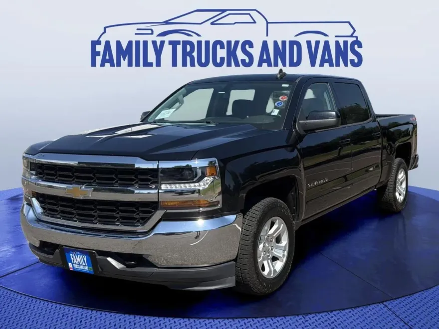 2018 Chevrolet Silverado 1500 LT photo 1
