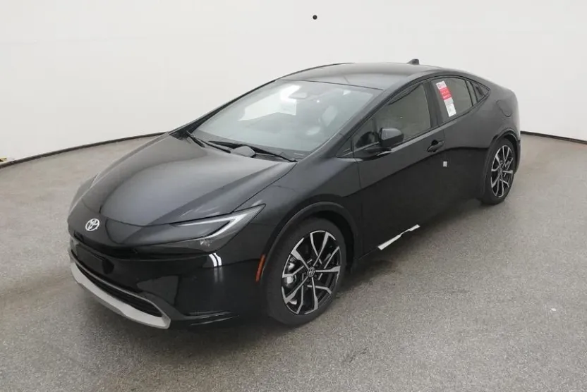 2026 Toyota Prius Plug-in Hybrid XSE photo 1