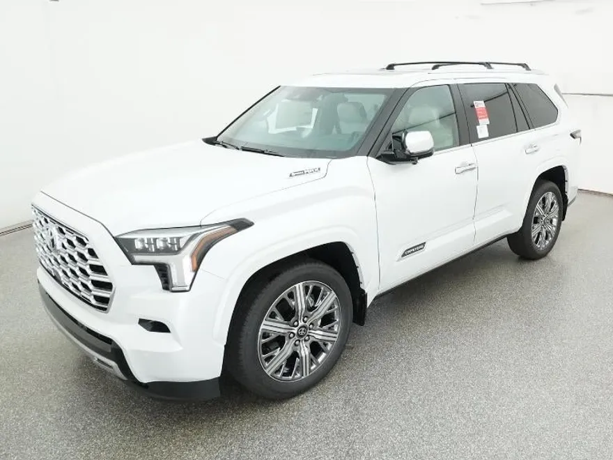 2025 Toyota Sequoia Capstone photo 1