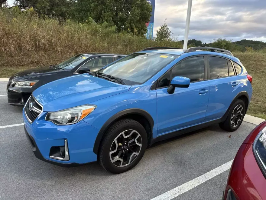 2017 Subaru Crosstrek 2.0i Premium photo 1