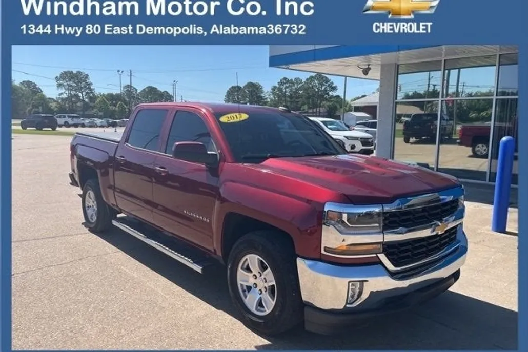 2017 Chevrolet Silverado 1500 LT photo 1