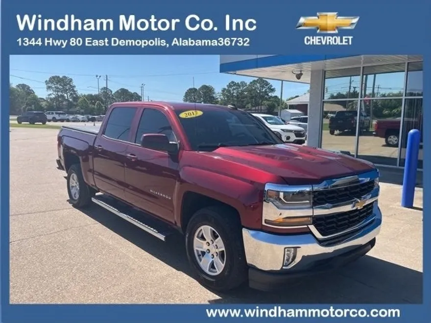 2017 Chevrolet Silverado 1500 LT photo 1