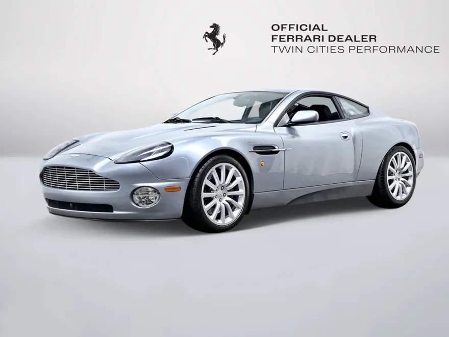 2003 Aston Martin Vanquish AMV03 photo 1