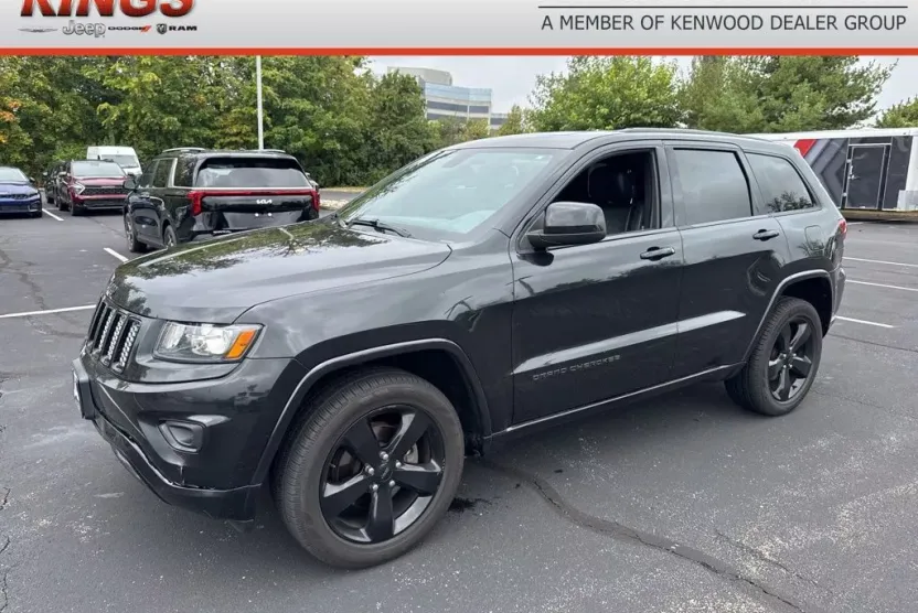 2015 Jeep Grand Cherokee Laredo photo 1