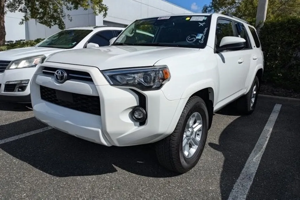 2024 Toyota 4Runner SR5 photo 1