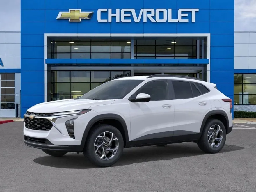 2026 Chevrolet Trax LT photo 1