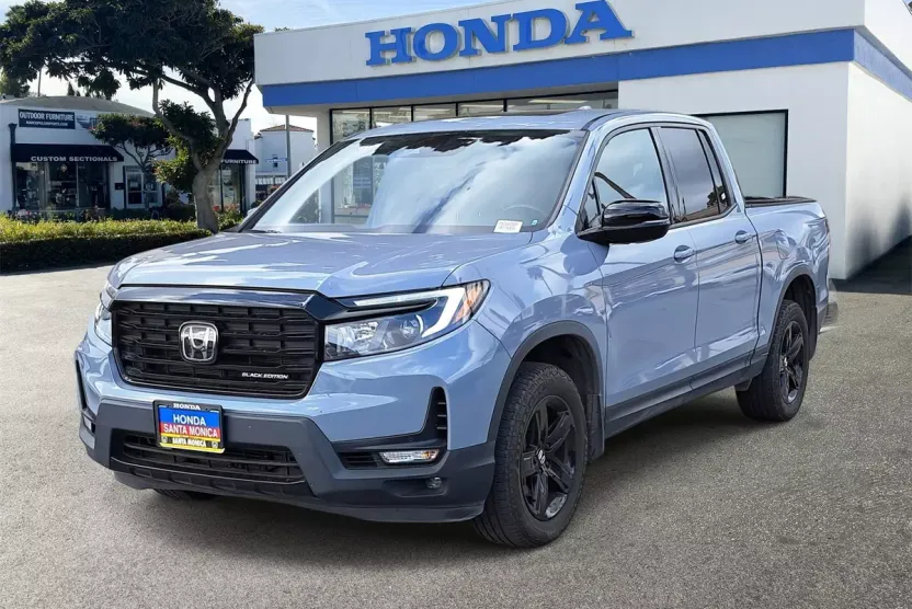 2023 Honda Ridgeline Black Edition photo 1