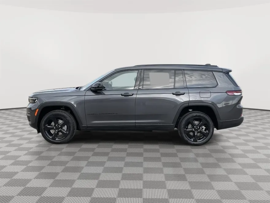 2025 Jeep Grand Cherokee Limited photo 1