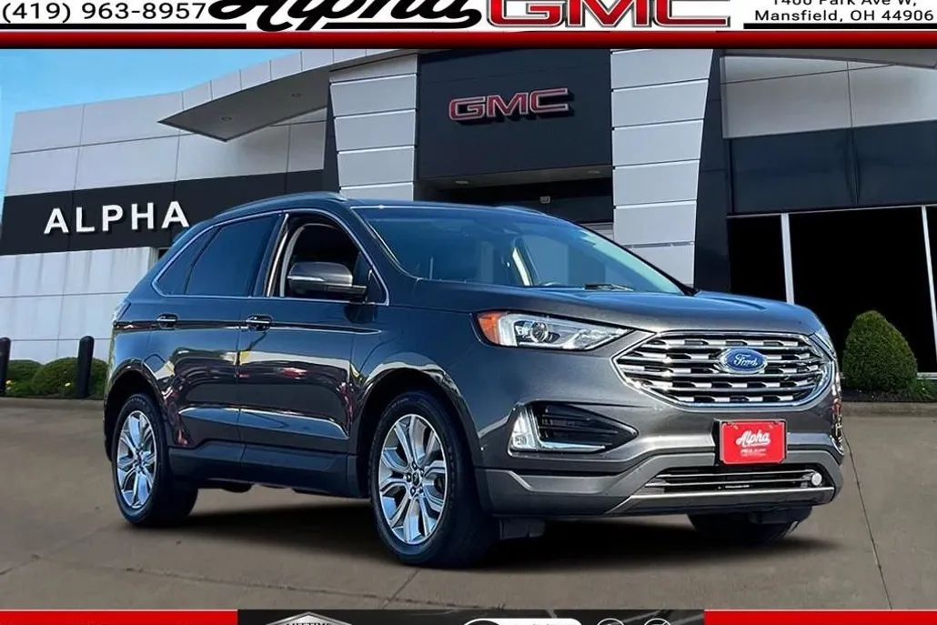 2019 Ford Edge Titanium photo 1