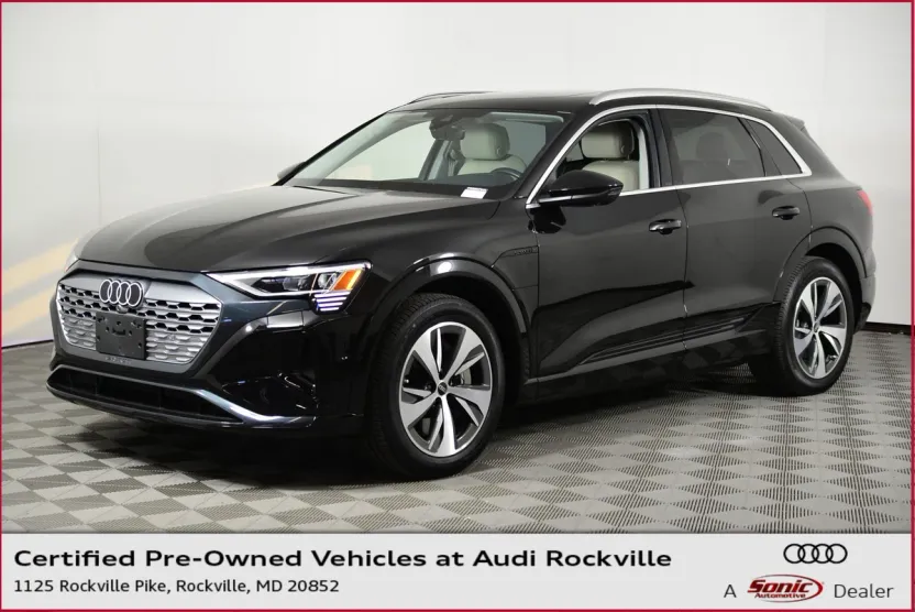 2024 Audi Q8 Premium Plus photo 1