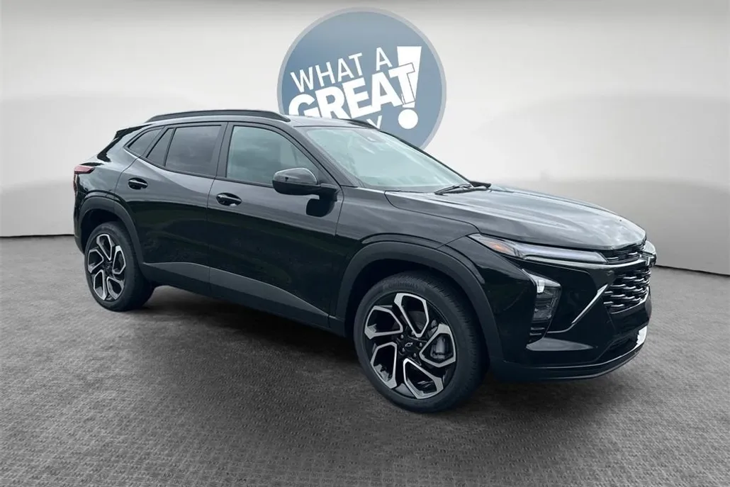 2025 Chevrolet Trax photo 1