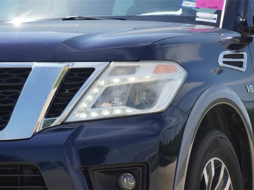 2017 Nissan Armada SL photo 1