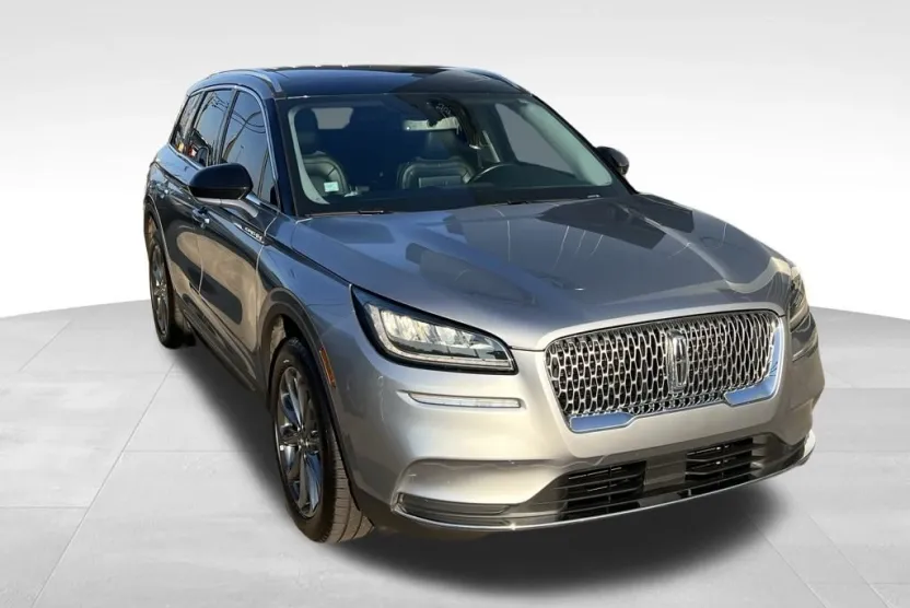 2022 Lincoln Corsair Standard photo 1