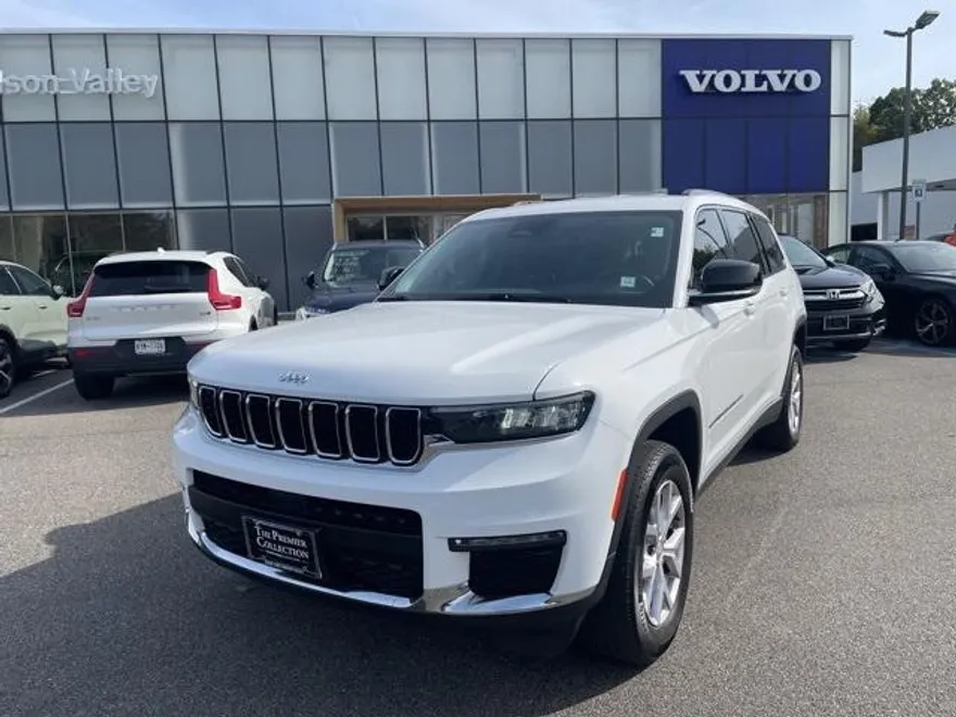 2022 Jeep Grand Cherokee Limited photo 1