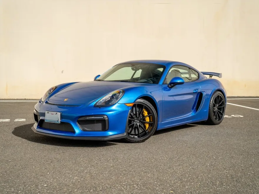 2016 Porsche Cayman GT4 photo 1