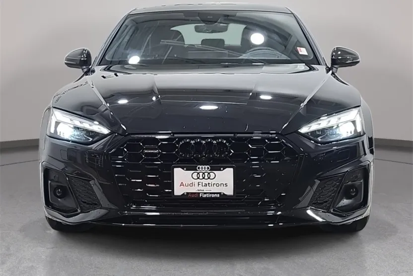 2025 Audi A5 45 S line Prestige photo 1