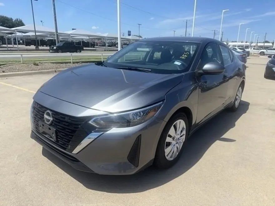 2024 Nissan Sentra S photo 1