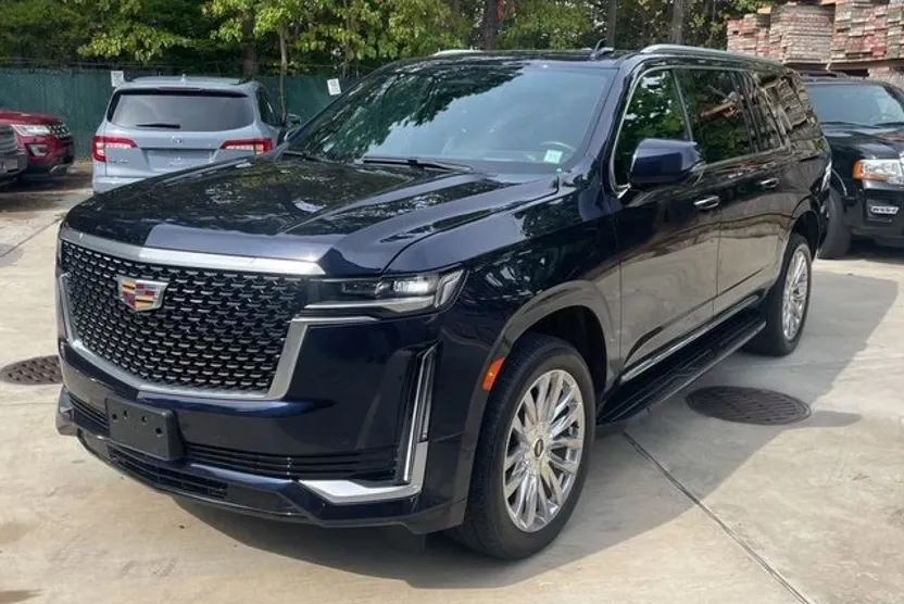 2023 Cadillac Escalade ESV Premium Luxury photo 1