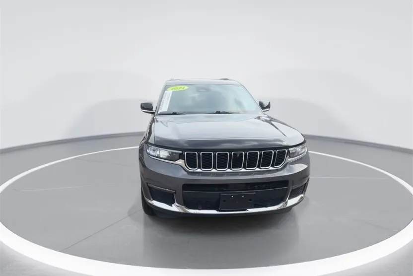 2024 Jeep Grand Cherokee Limited photo 1