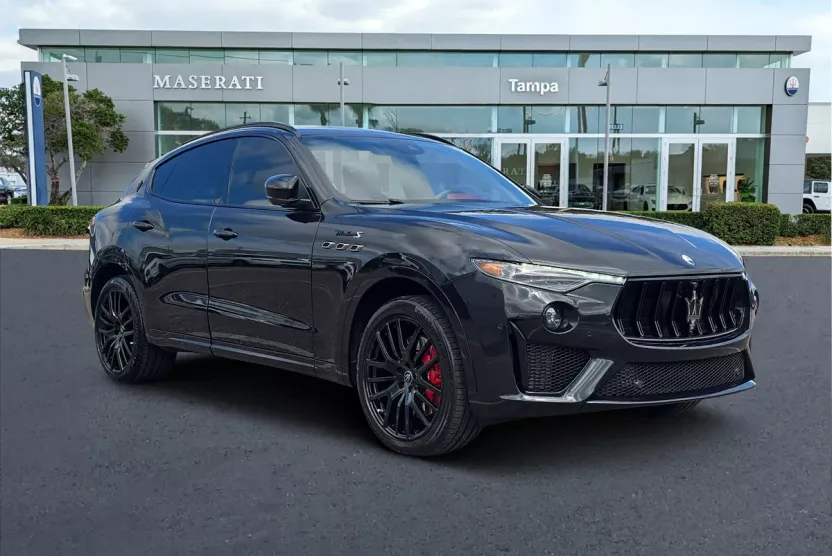 2023 Maserati Levante Modena S photo 1