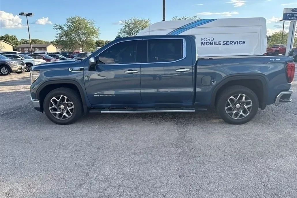 2024 Gmc Sierra 1500 SLT photo 1