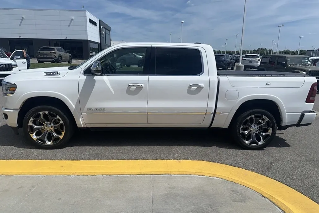 2021 Ram 1500 Limited photo 1