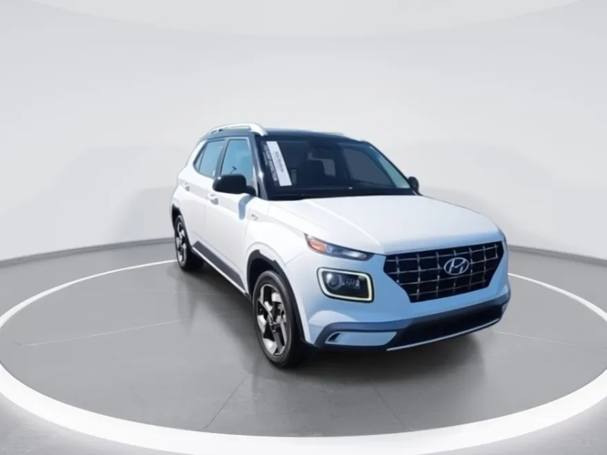 2023 Hyundai Venue Limited photo 1