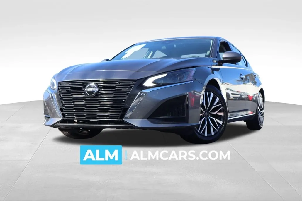 2023 Nissan Altima 2.5 SV photo 1