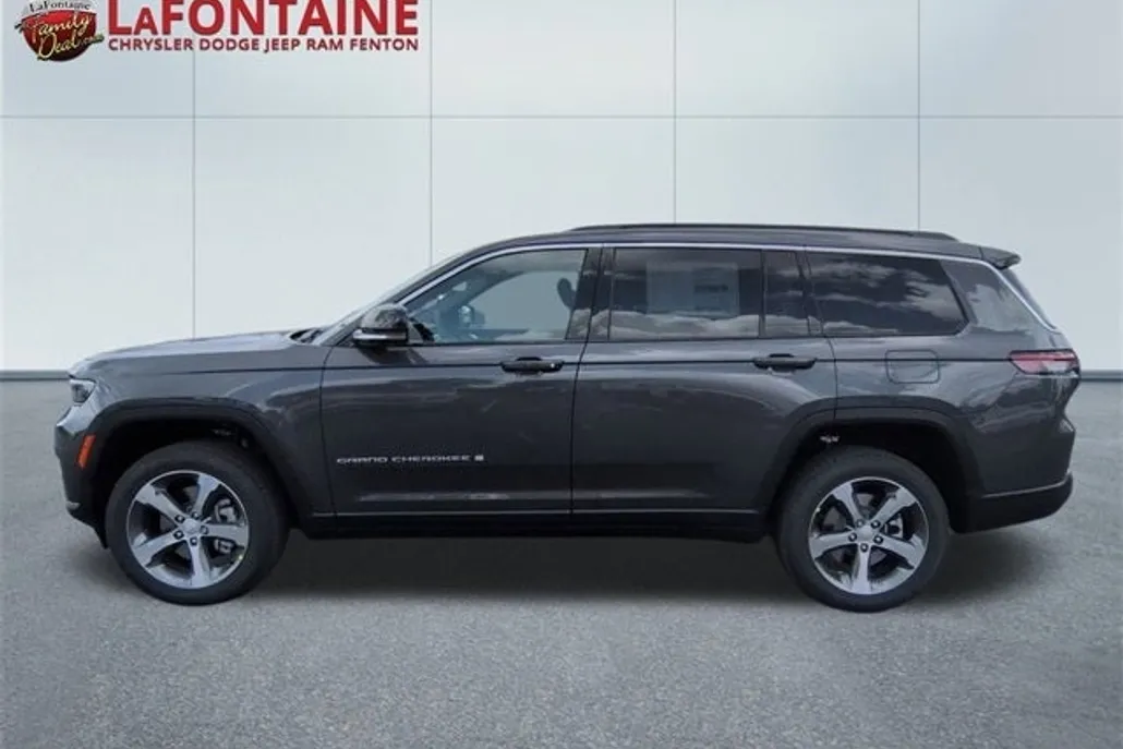 2025 Jeep Grand Cherokee Limited photo 1