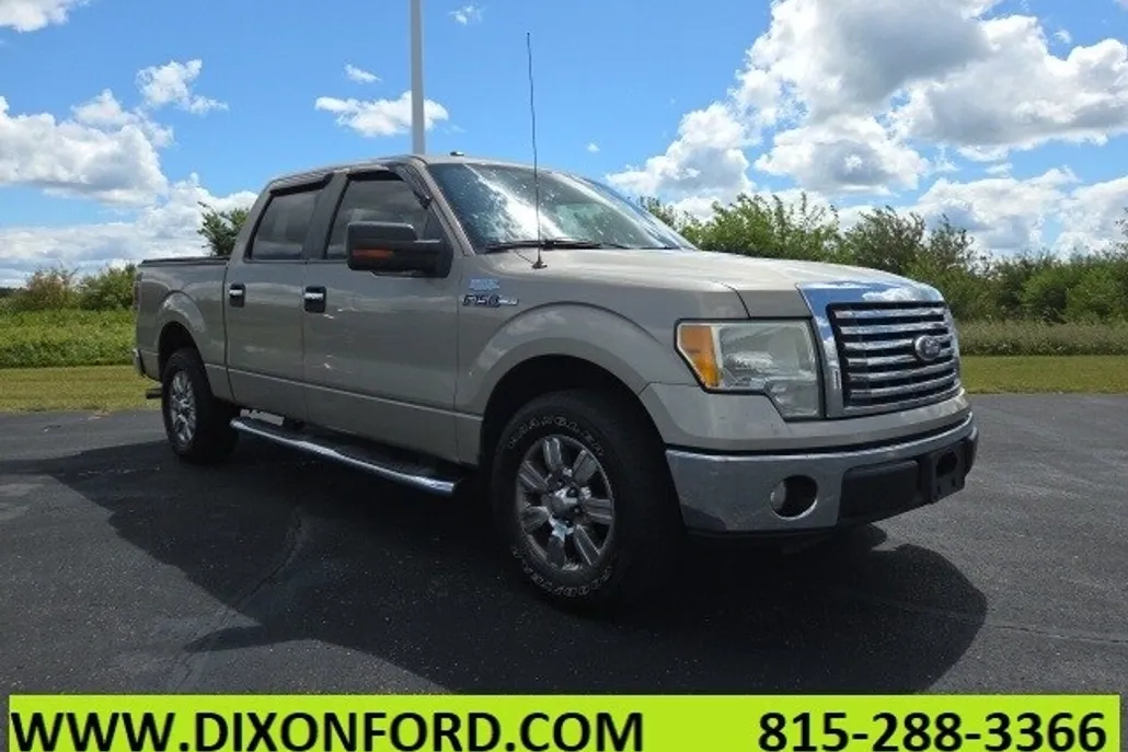 2010 Ford F-150 XLT photo 1