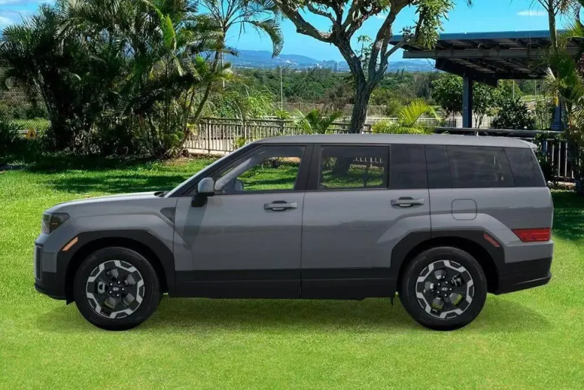 2026 Hyundai Santa Fe SE photo 1