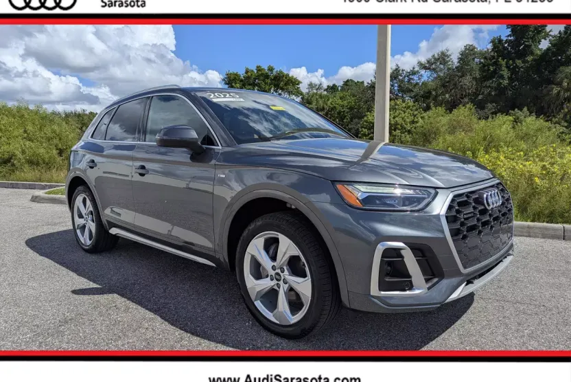 2025 Audi Q5 S line Premium Plus photo 1