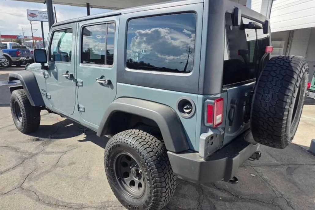 2015 Jeep Wrangler Unlimited Sport photo 1