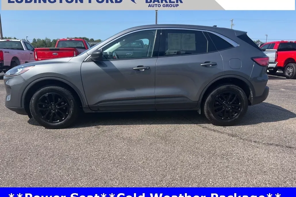 2022 Ford Escape SE photo 1