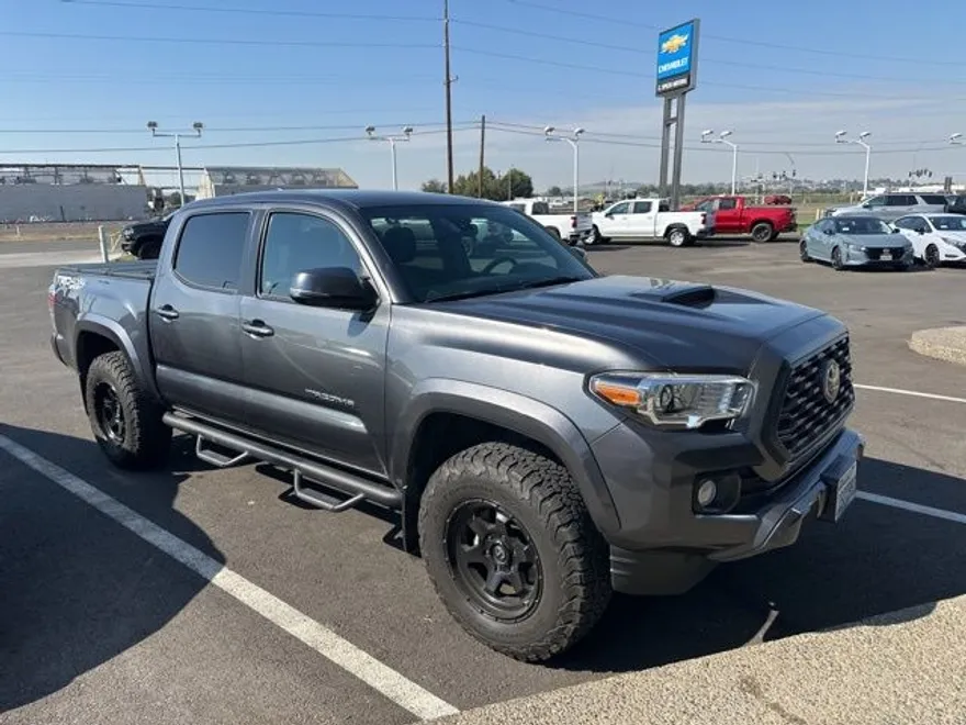 2021 Toyota Tacoma TRD Sport photo 1