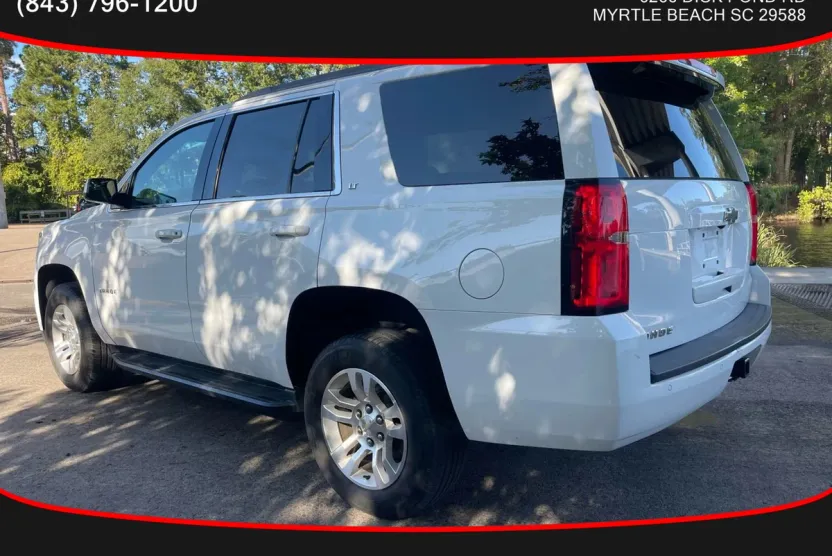 2018 Chevrolet Tahoe LT photo 1